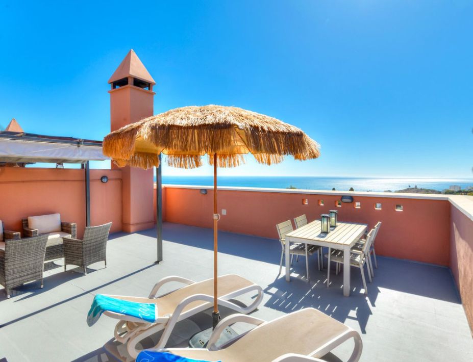 Terraza de Piso en venta en Fuengirola con Terraza, Amueblado y Horno