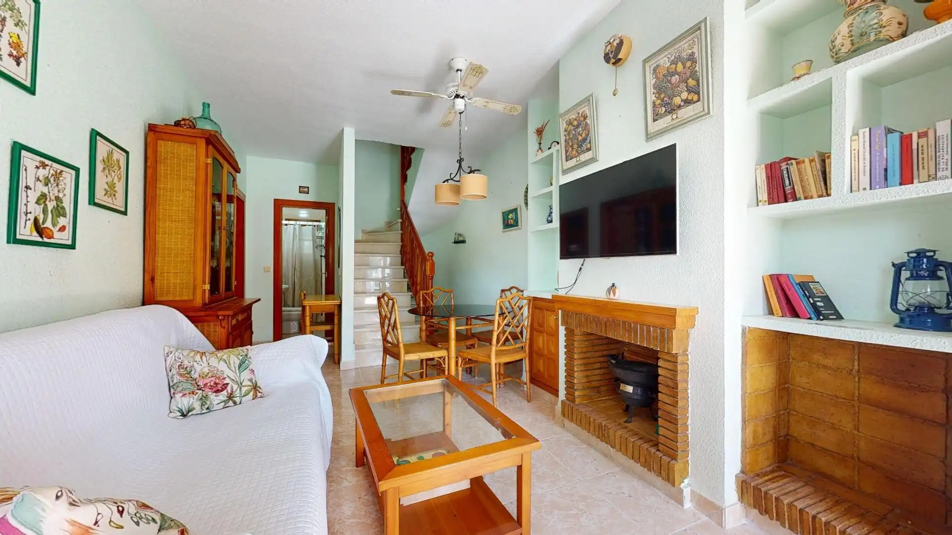 Living room of Detached homes for sale in Pilar de la Horadada  with Terrace, Furnished and Balcony