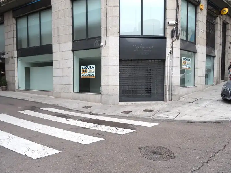 Local comercial en venda a Centro, imagen 2