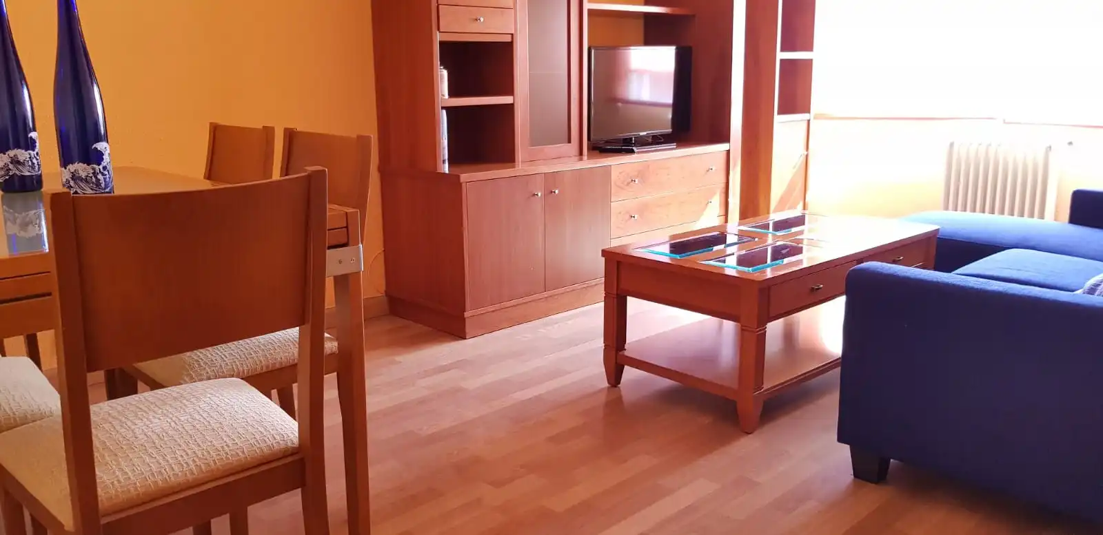 Wohnzimmer von Wohnungen zur Miete in Albacete mit Heizung, Parkett und Abstellraum