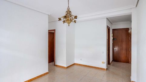 Foto 4 de Piso en venta en El Torrejón - El Cerezo, Sevilla Capital