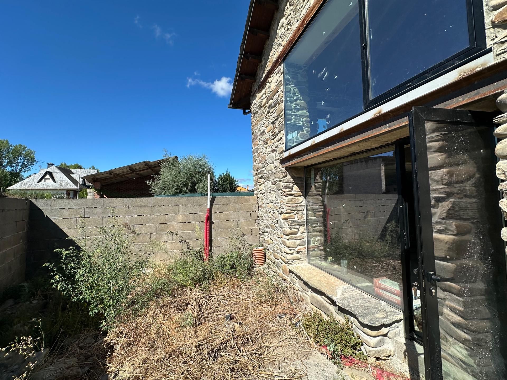 Vista exterior de Casa o chalet en venta en Ponferrada