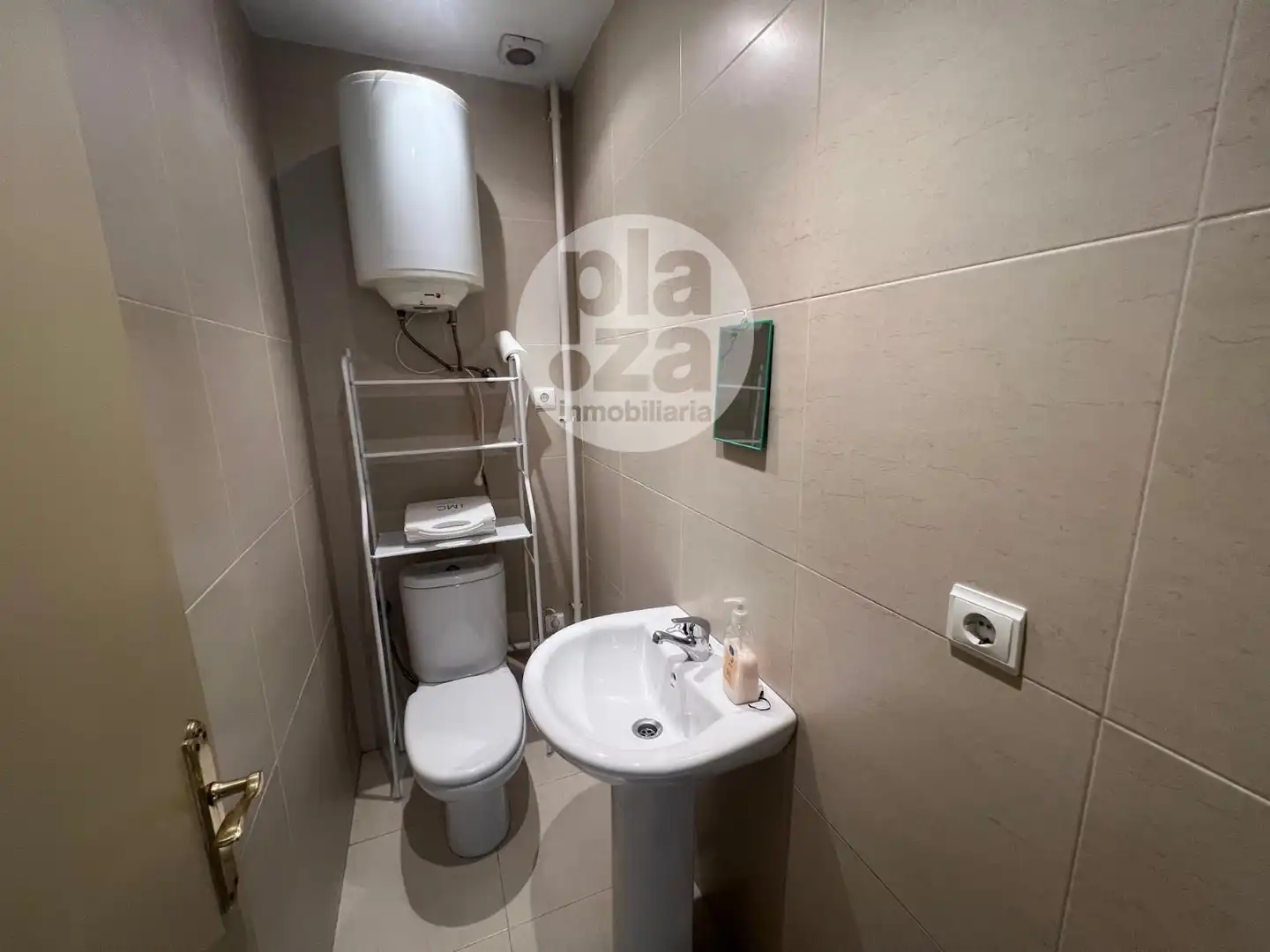 Baño de Local de alquiler en Burgos