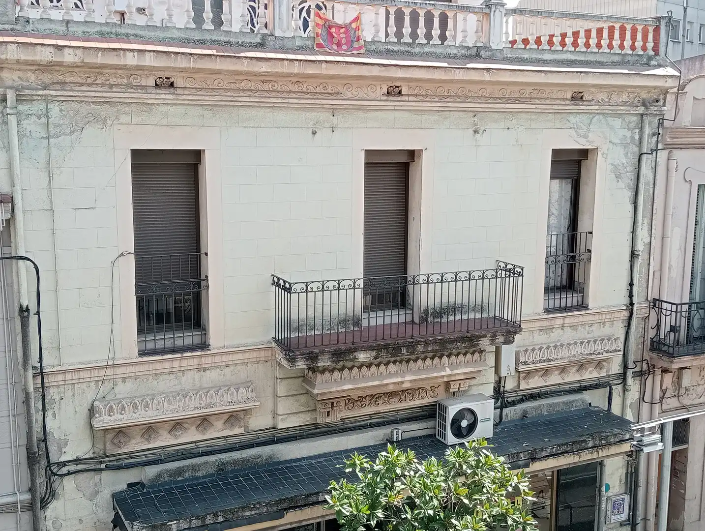 Exterior view of Buildings for sale in Montcada i Reixac