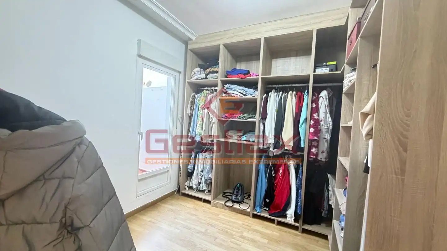 Habitación de Planta baja en venta en Almendralejo con Aire acondicionado