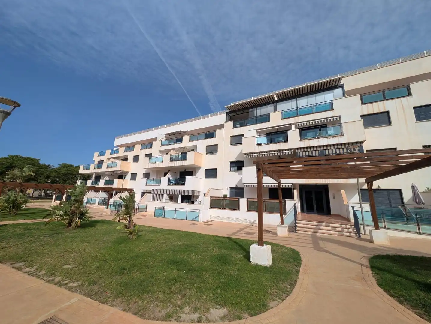 Exterior view of Flat for sale in Almería  with Community pool