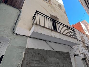 Casa en venda a Carrer de l'Escultor Clarà 6