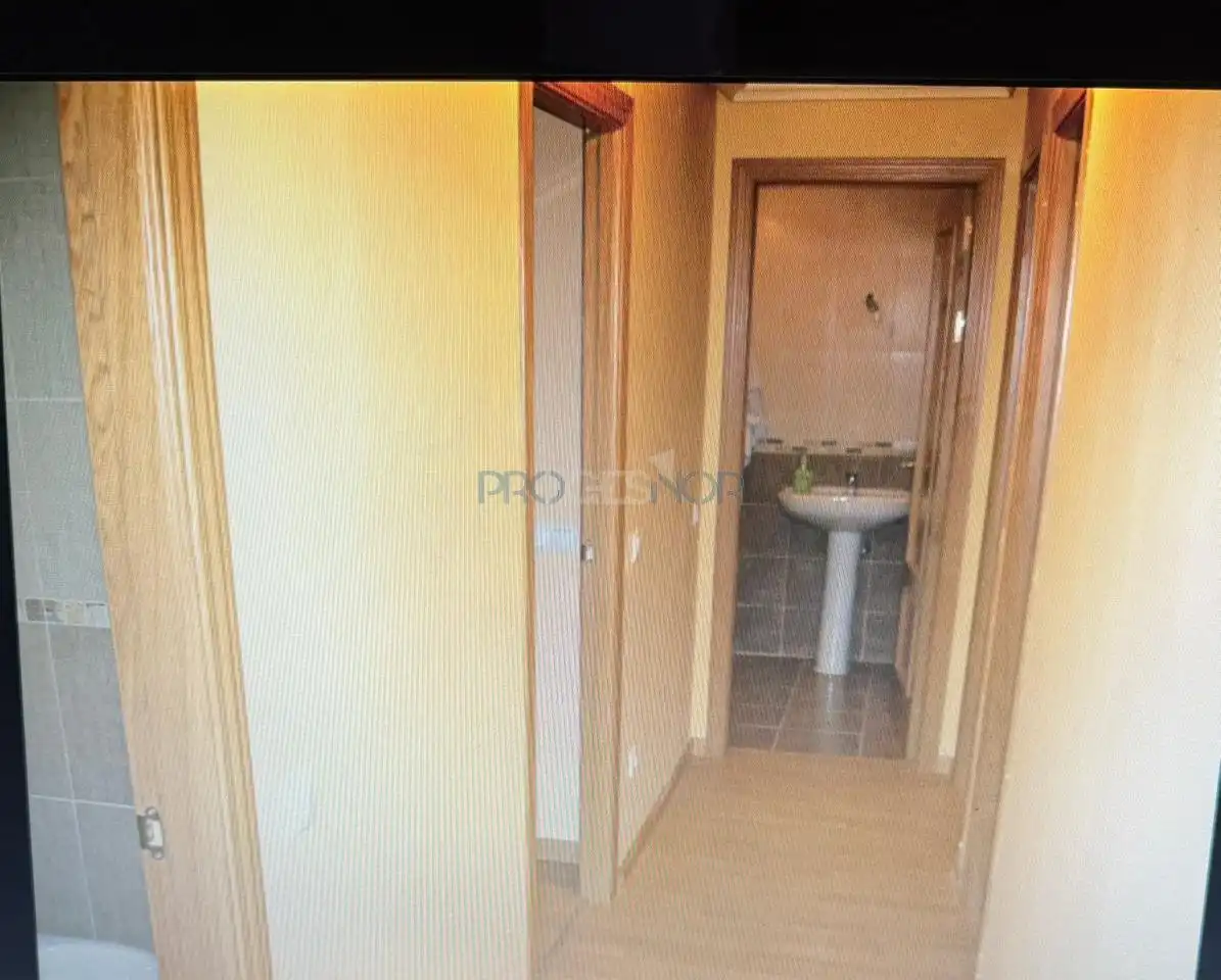 Habitación de Piso en venta en San Andrés del Rabanedo con Calefacción, Terraza y Trastero