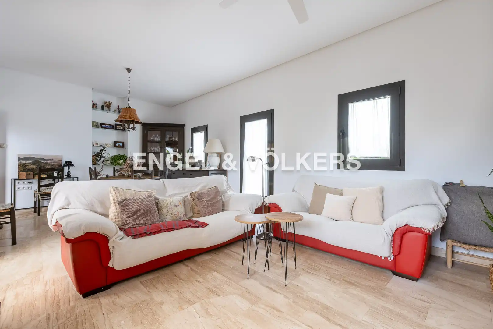 Sala d'estar de Casa o xalet en venda en El Puerto de Santa María amb Aire condicionat, Calefacció i Terrassa