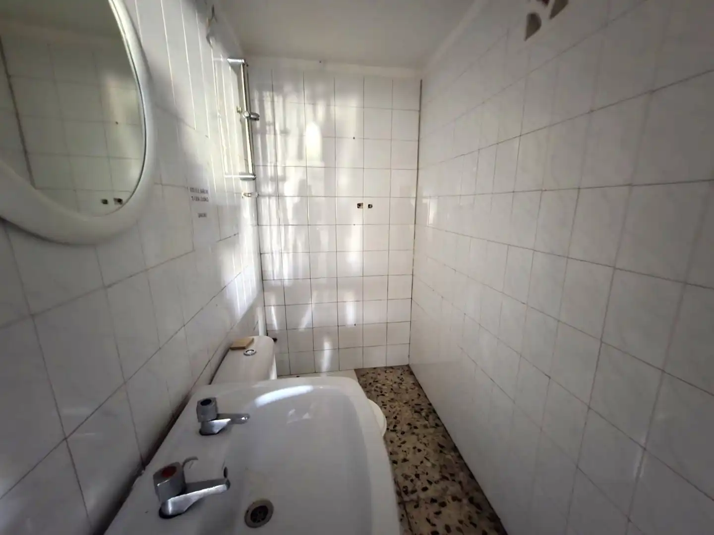 Baño de Nave industrial en venta en Elche / Elx