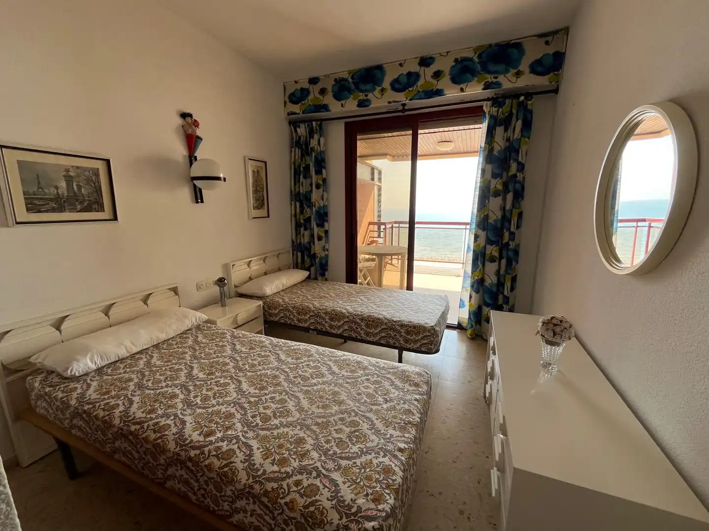 Habitación de Apartamento en venta en Gandia con Terraza, Amueblado y Piscina comunitaria