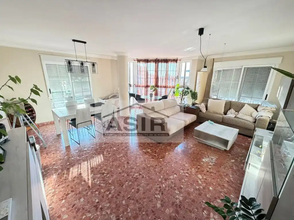 Sala d'estar de Pis en venda en Alzira amb Aire condicionat i Balcó