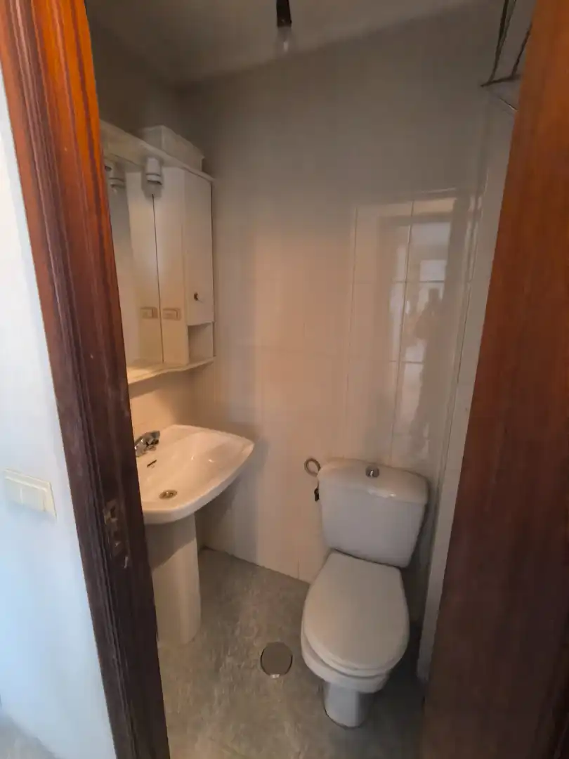 Baño de Piso en venta en Pontevedra Capital  con Calefacción, Parquet y Trastero
