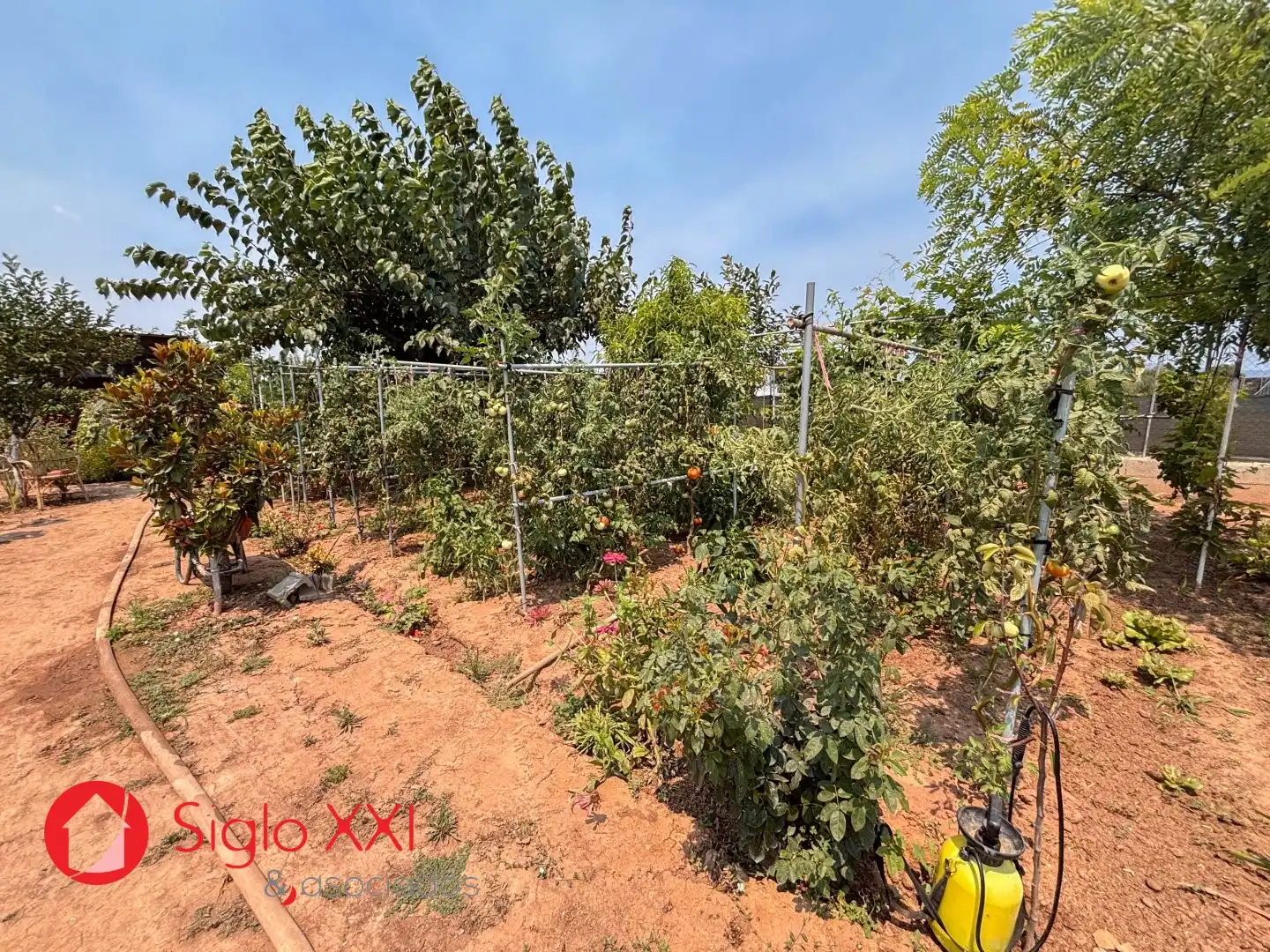 Country house zum Verkauf in Almazora / Almassora mit Heizung, Privatgarten und Möbliert