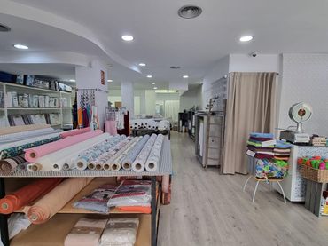 Local commercial à vendre à Poble