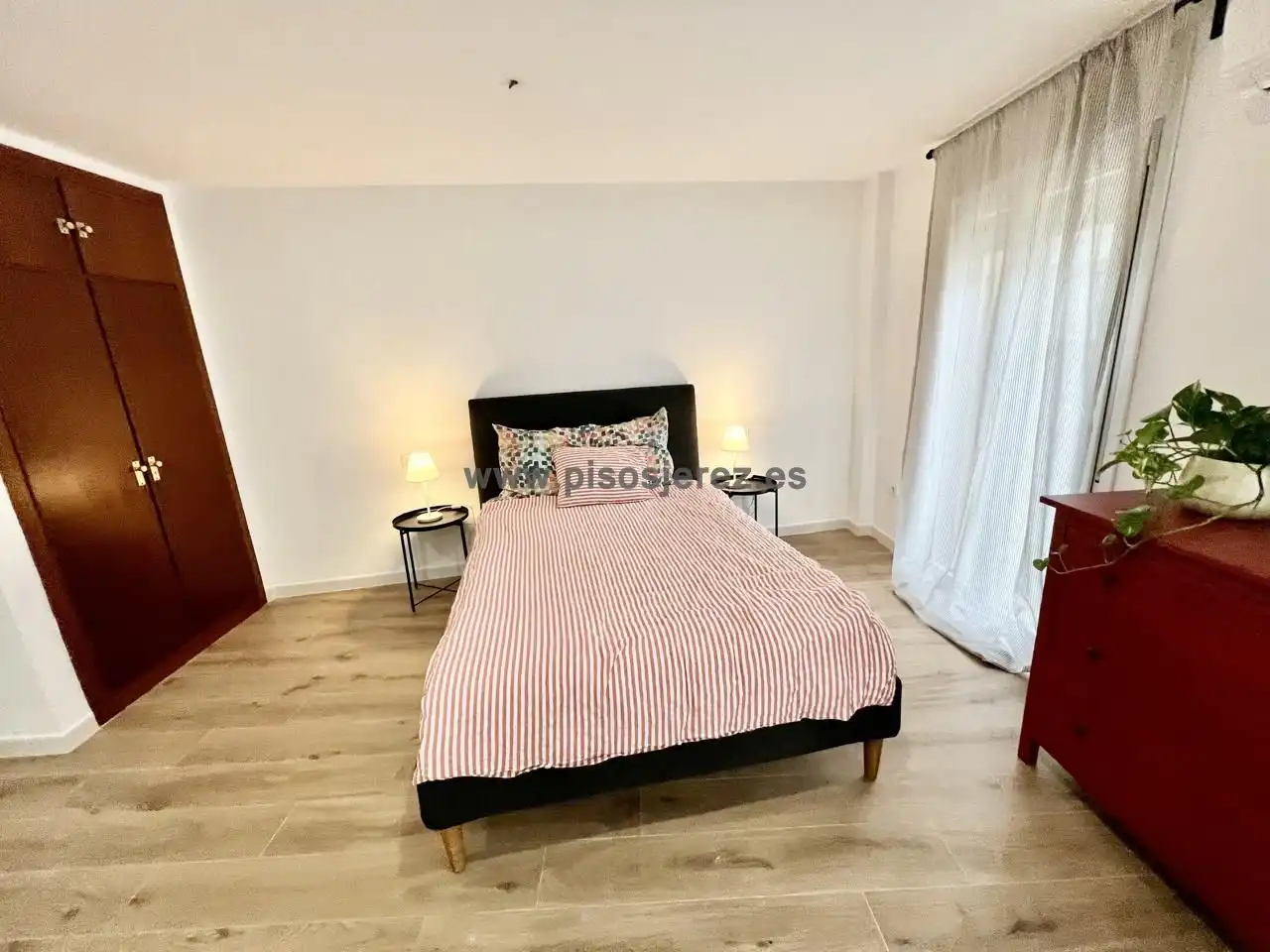 Study for rent in Calle Santo Domingo, Divina Pastora - La Yeguada