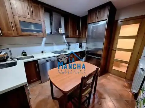 Küche von Wohnung zum Verkauf in La Gineta mit Heizung, Terrasse und Möbliert