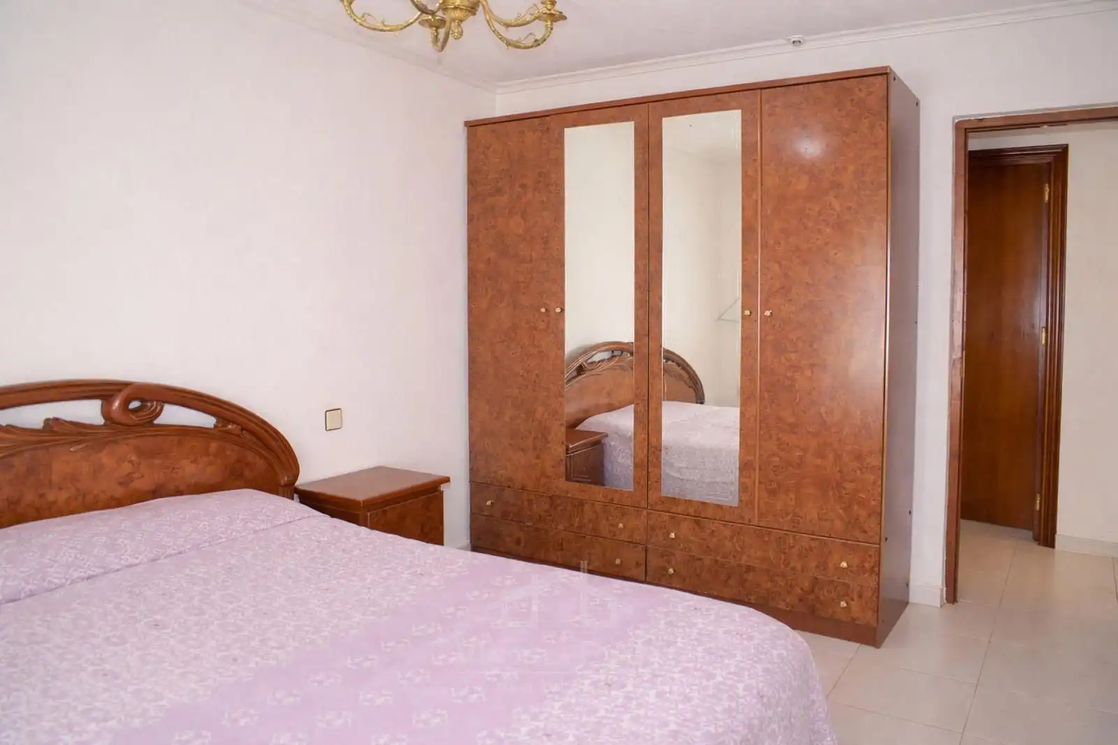 Dormitori de Casa o xalet en venda en Topas amb Calefacció, Traster i Moblat