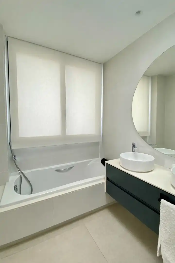 Baño de Casa o chalet de alquiler en Montgat con Aire acondicionado, Calefacción y Jardín privado