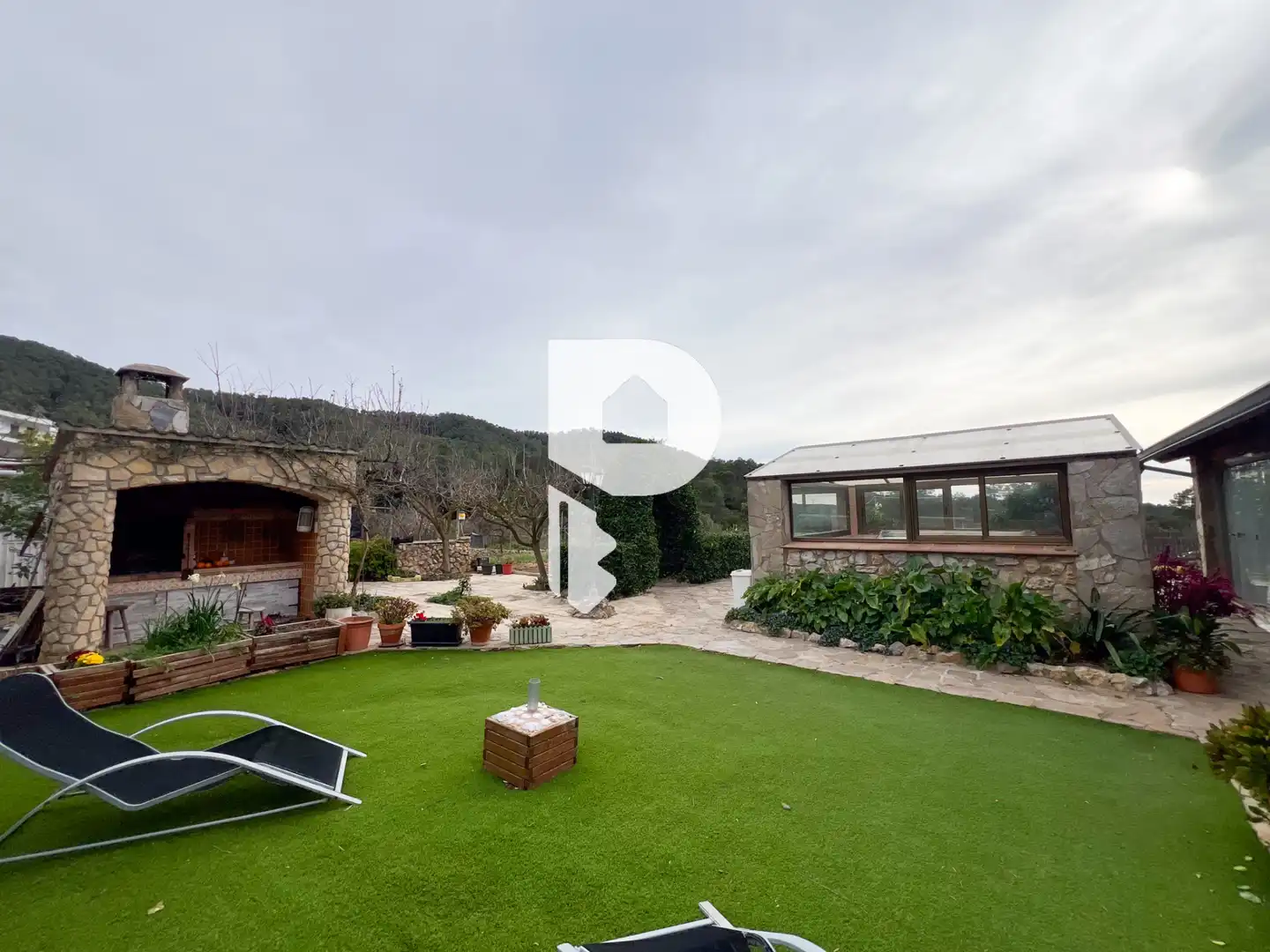 Jardí de Casa o xalet en venda en Vallirana amb Aire condicionat, Calefacció i Jardí privat
