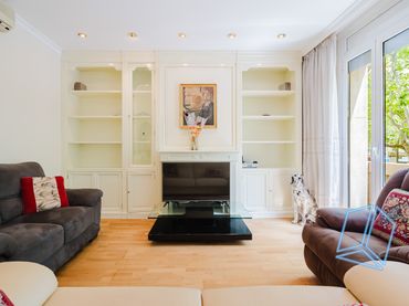 Flat with lift for sale in Eixample