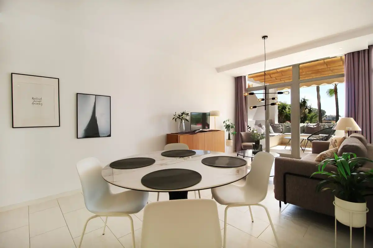 Piso con piscina en venta en Avenida Tomás Pascual 22, imagen 3