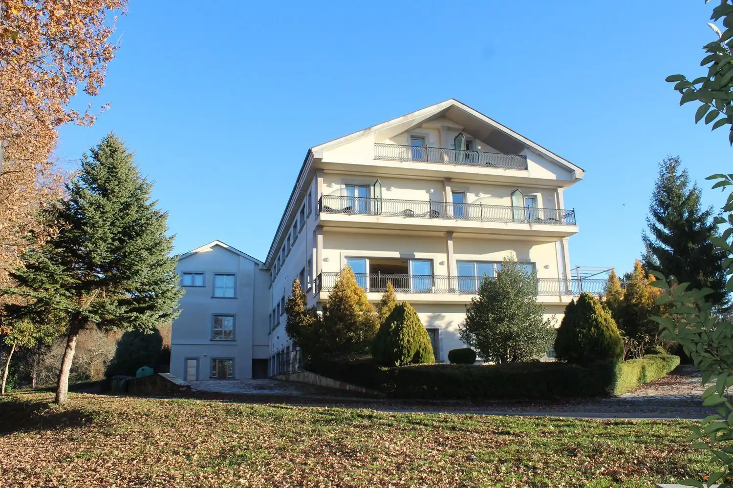 Wohngebäude zum Verkauf in Ereixalba 0