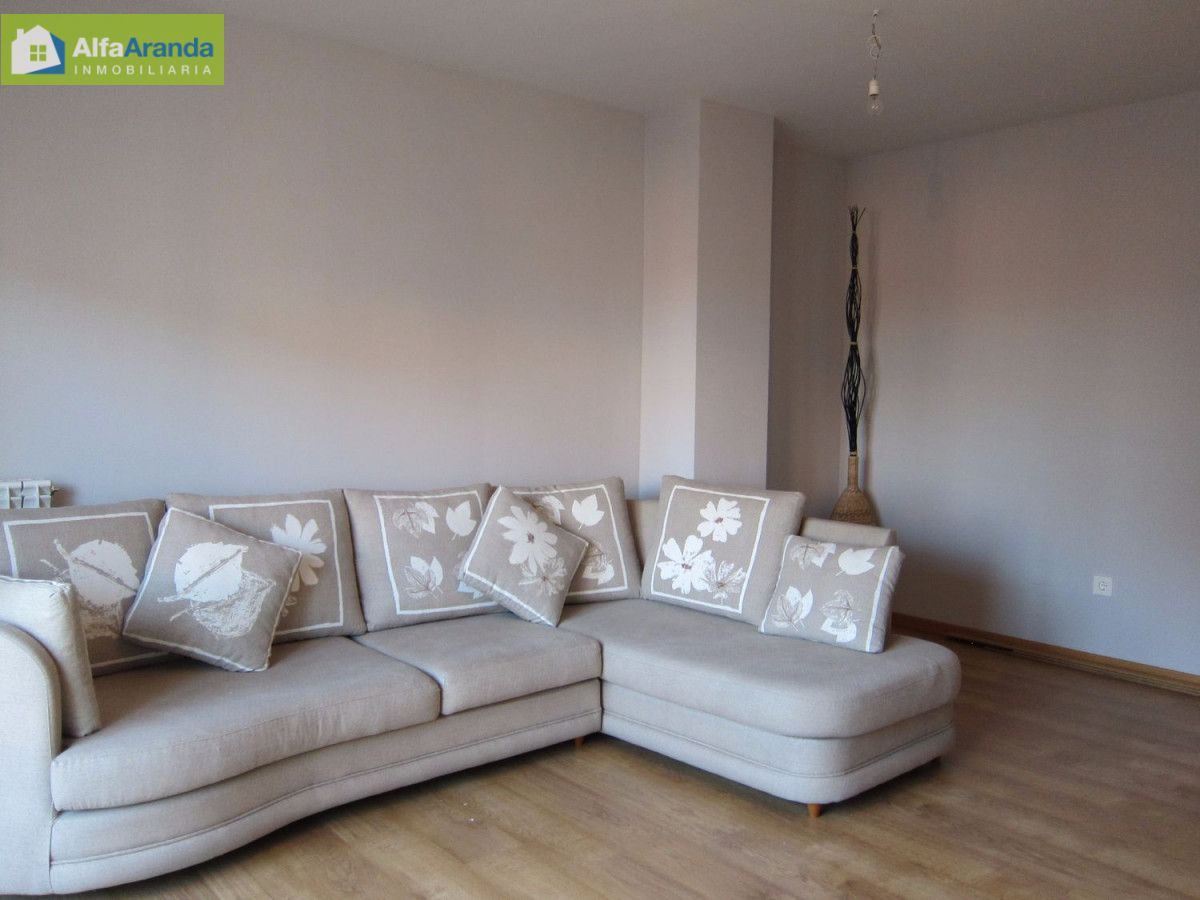 Living room of Flat to rent in Aranda de Duero  with Heating, Terrace and Storage room