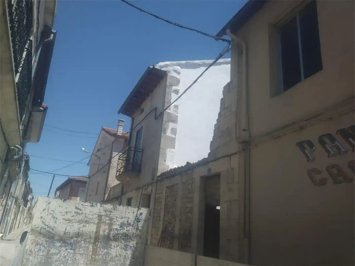 Vista exterior de Casa adosada en venda en Campaspero