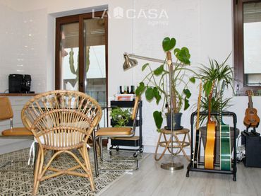 Flat with balcony for sale in Casco Antiguo