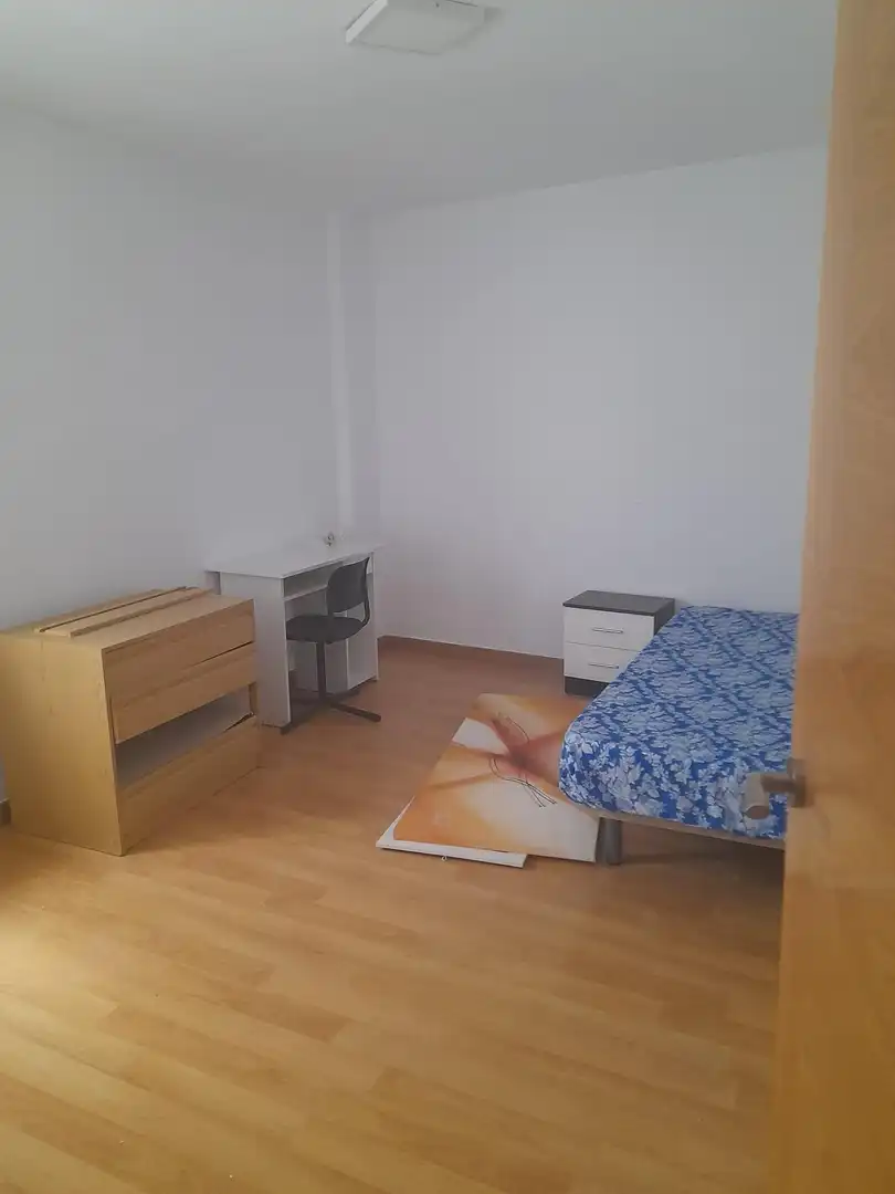 Bedroom of Flat for rent in Salamanca  with Heating, Terrace and Furnished