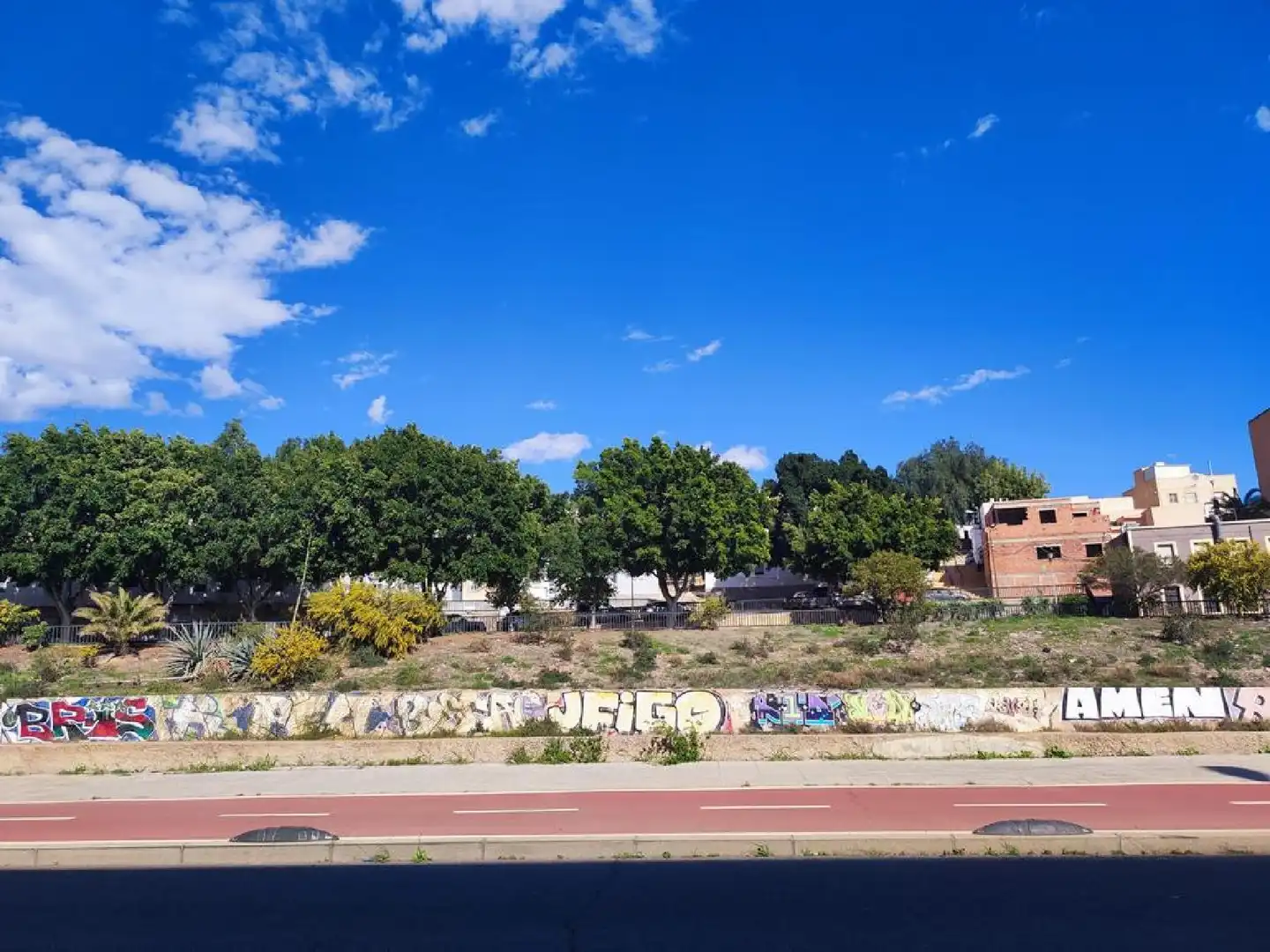 Vista exterior de Casa adosada en venda en Almería