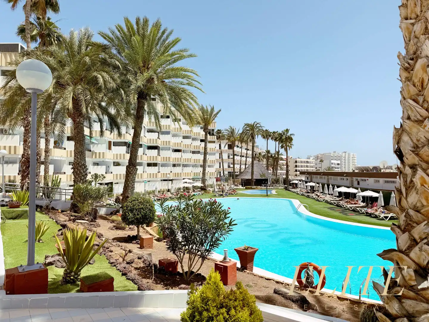 Vista exterior de Estudio en venta en San Bartolomé de Tirajana con Jardín privado, Terraza y Amueblado