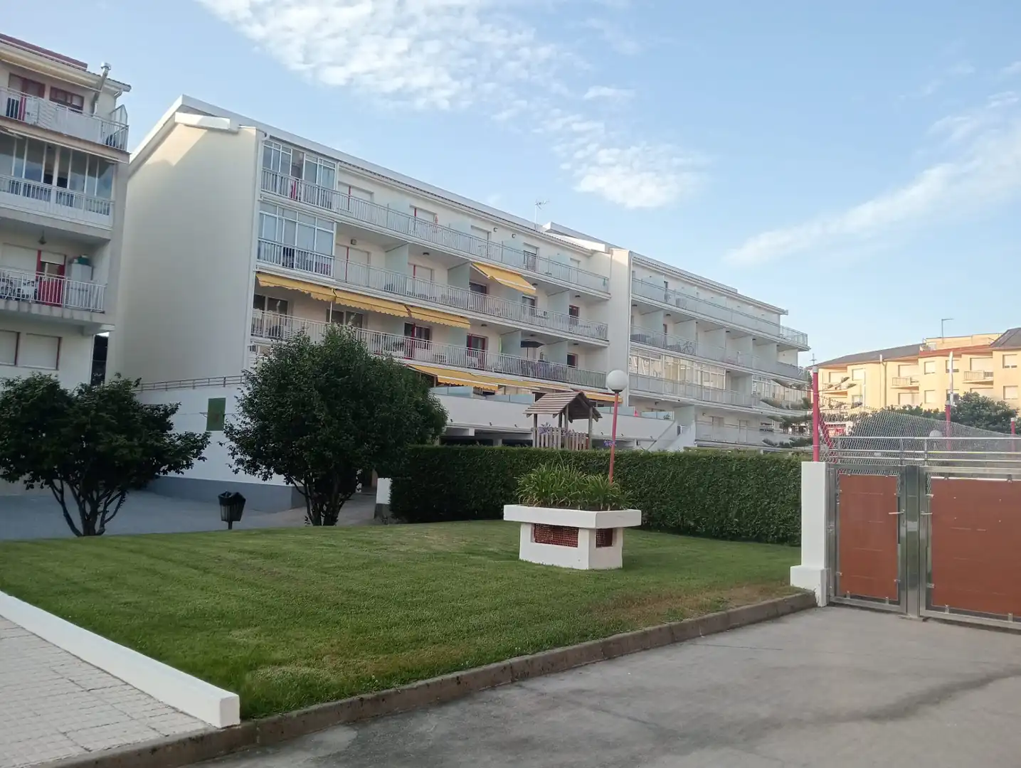 Piso con piscina en venta en Avenida Luis Rocafort 53