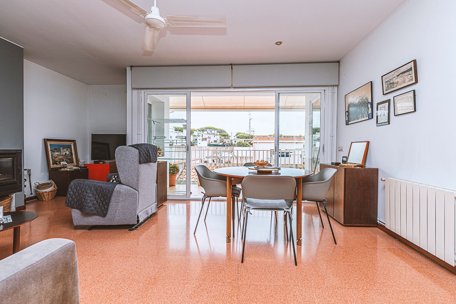 Living room of Duplex for sale in Sant Pol de Mar  with Air Conditioner, Heating and Terrace