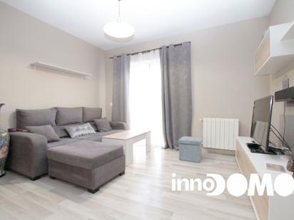 Living room of Single-family semi-detached for sale in Numancia de la Sagra  with Terrace