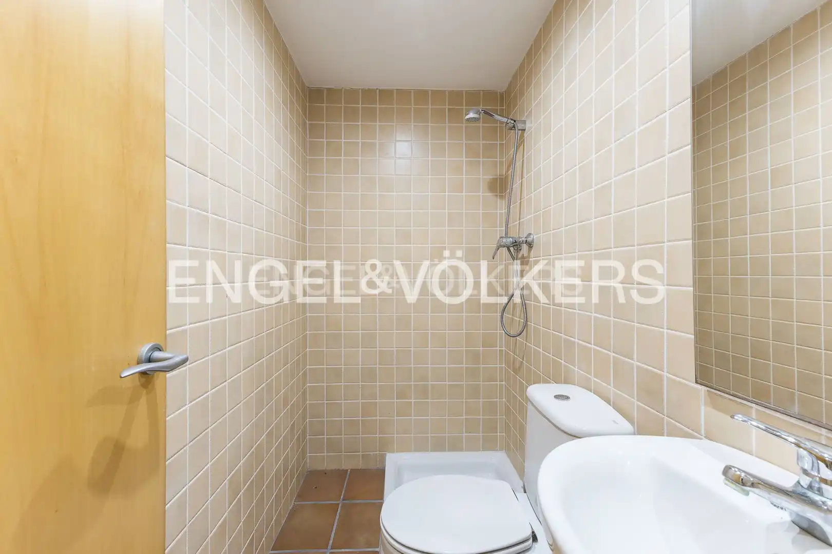Bathroom of Houses for sale in Sant Boi de Llobregat  with Air Conditioner, Heating and Private garden