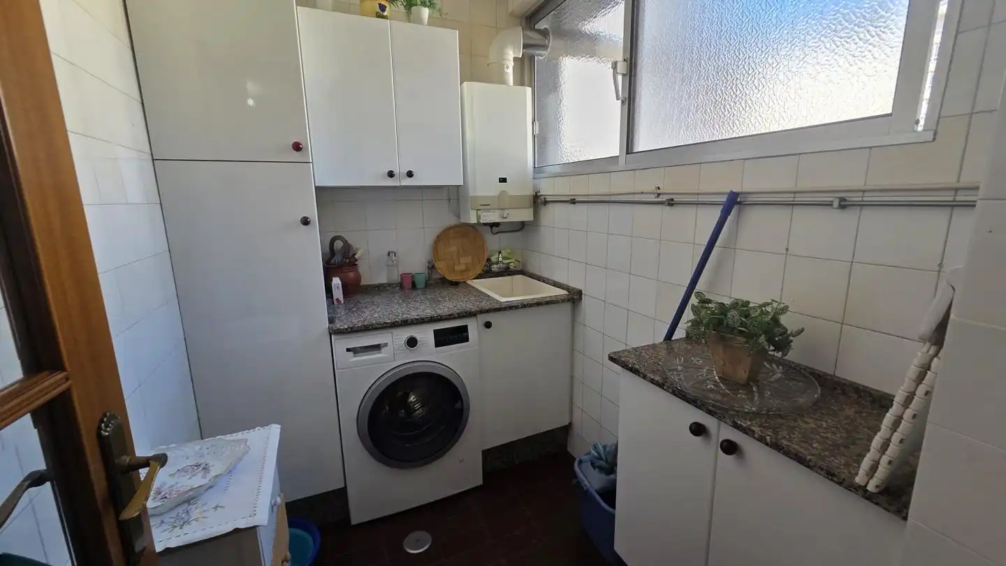 Kitchen of Flat for sale in Vigo   with Furnished