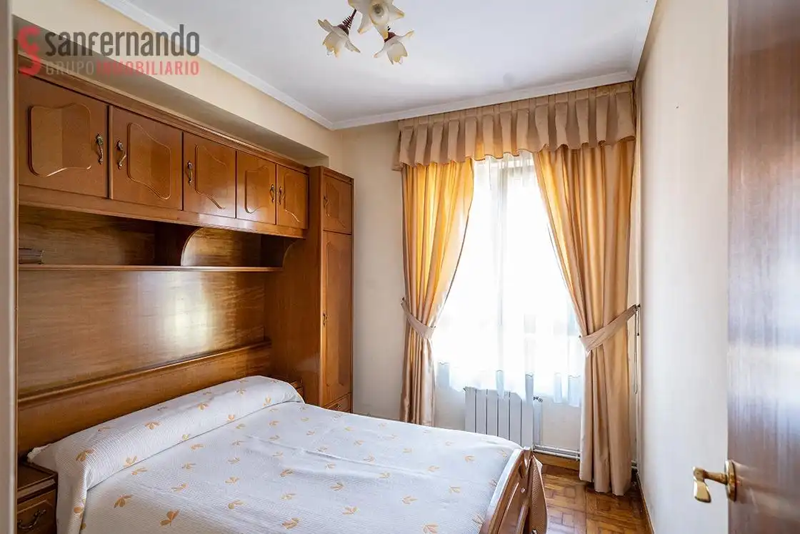 Piso con ascensor en venta en Calle Calle Agustín Riancho, imagen 14