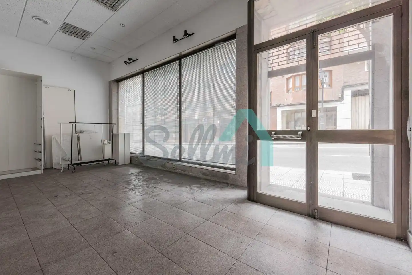 Business premises for sale in Fuertes Acevedo, imagen 5