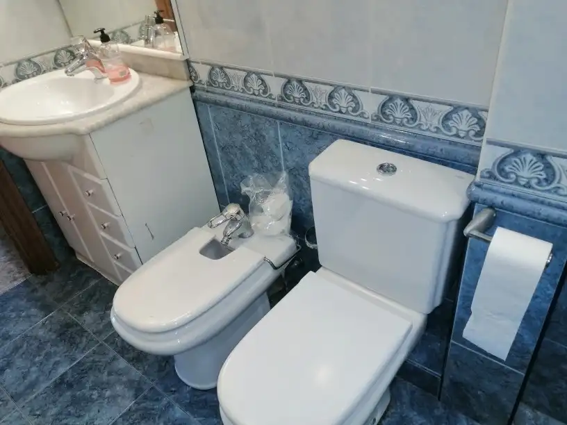 Baño de Piso en venta en Barcelona con Calefacción, Balcón y Alarma