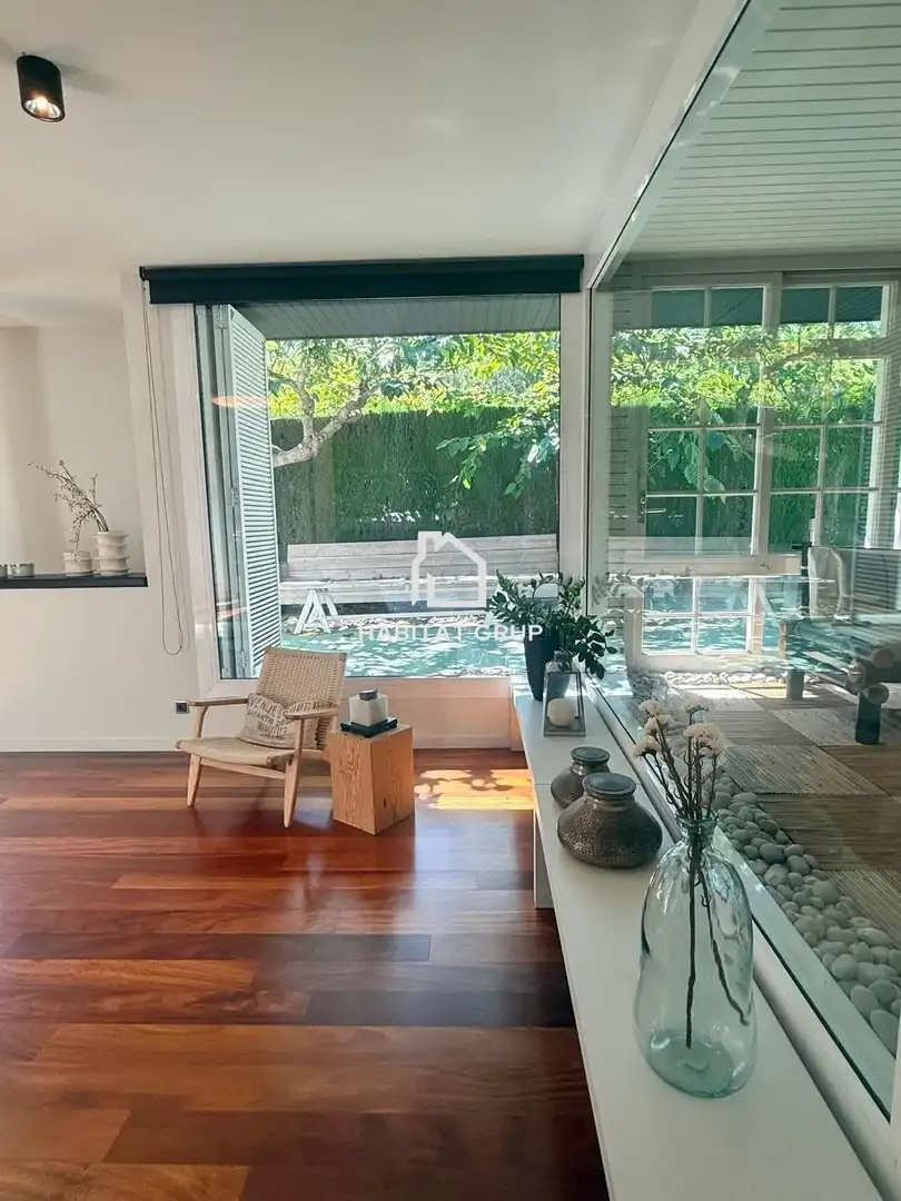 Vista exterior de Casa o chalet en venta en Canovelles con Aire acondicionado, Calefacción y Jardín privado