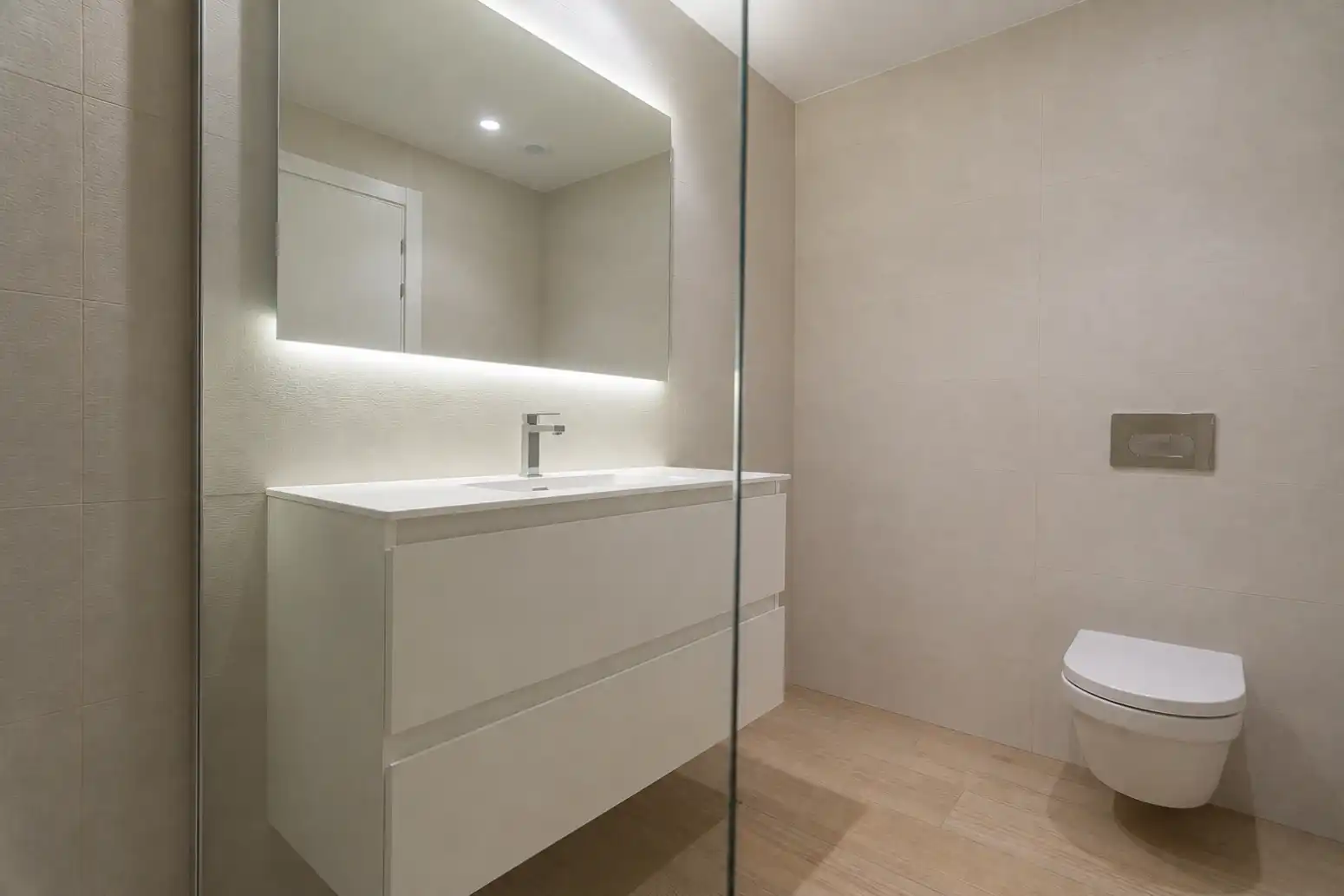 Badezimmer von Wohnung zur Miete in  Pamplona / Iruña mit Heizung, Privatgarten und Terrasse