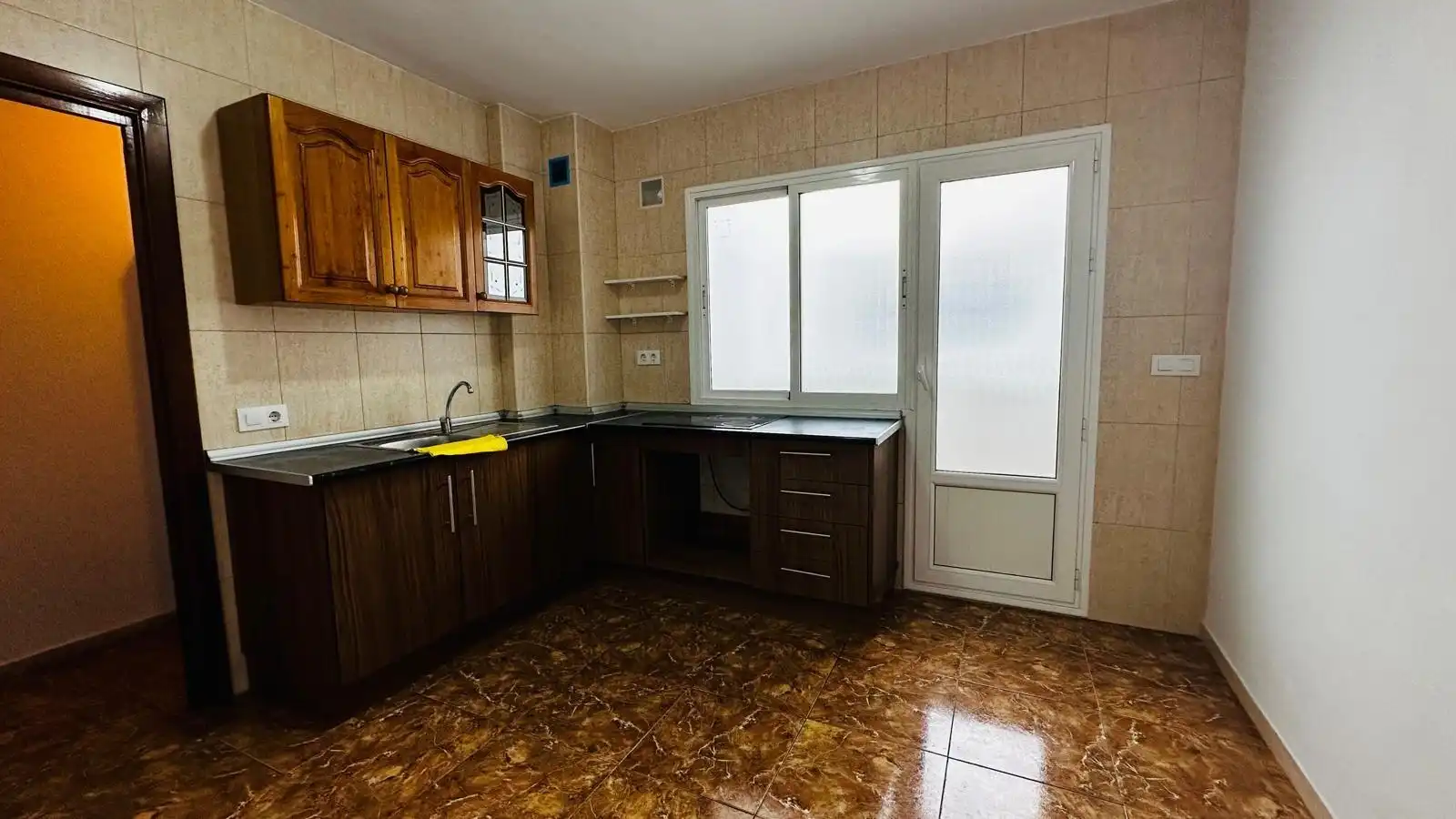 Cuina de Pis en venda en Roquetas de Mar amb Terrassa