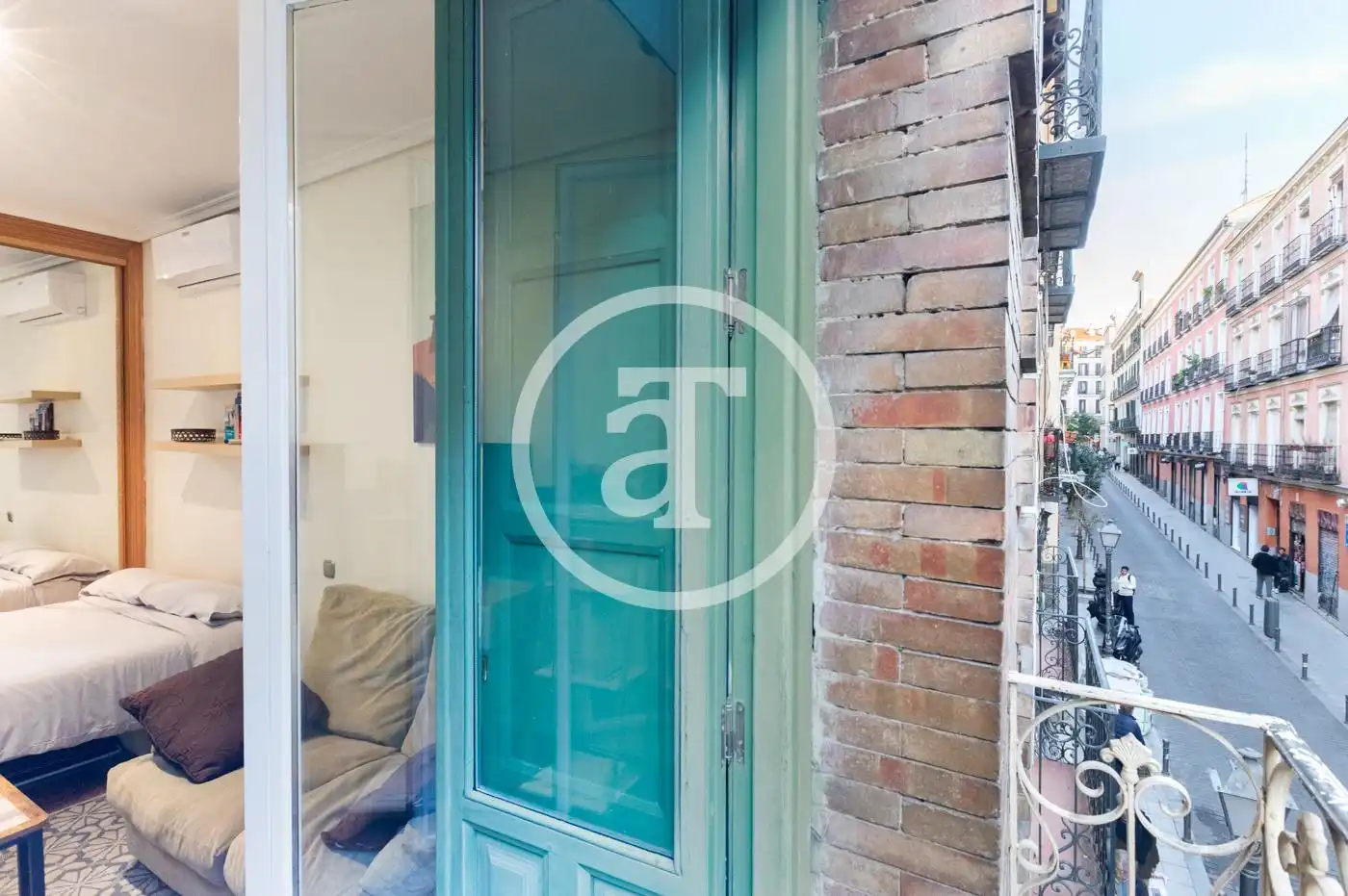 Estudio de alquiler en Calle de Velarde, 18, Universidad - Malasaña