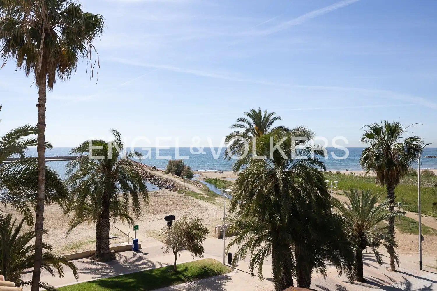 Vista exterior de Casa o chalet de alquiler en La Pobla de Farnals con Aire acondicionado, Calefacción y Jardín privado