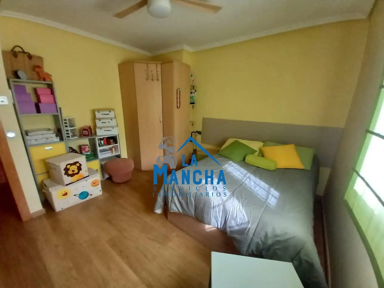 Schlafzimmer von Einfamilien-Reihenhaus zum Verkauf in La Gineta mit Abstellraum und Schwimmbad