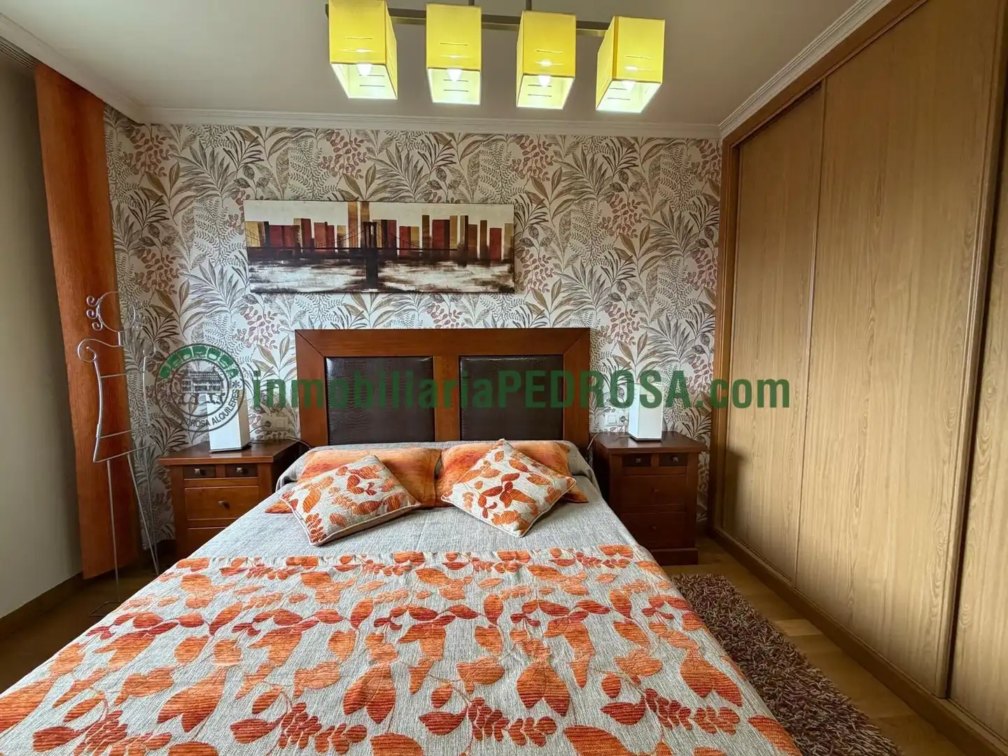 Schlafzimmer von Wohnung zur Miete in Poio mit Heizung, Abstellraum und Möbliert