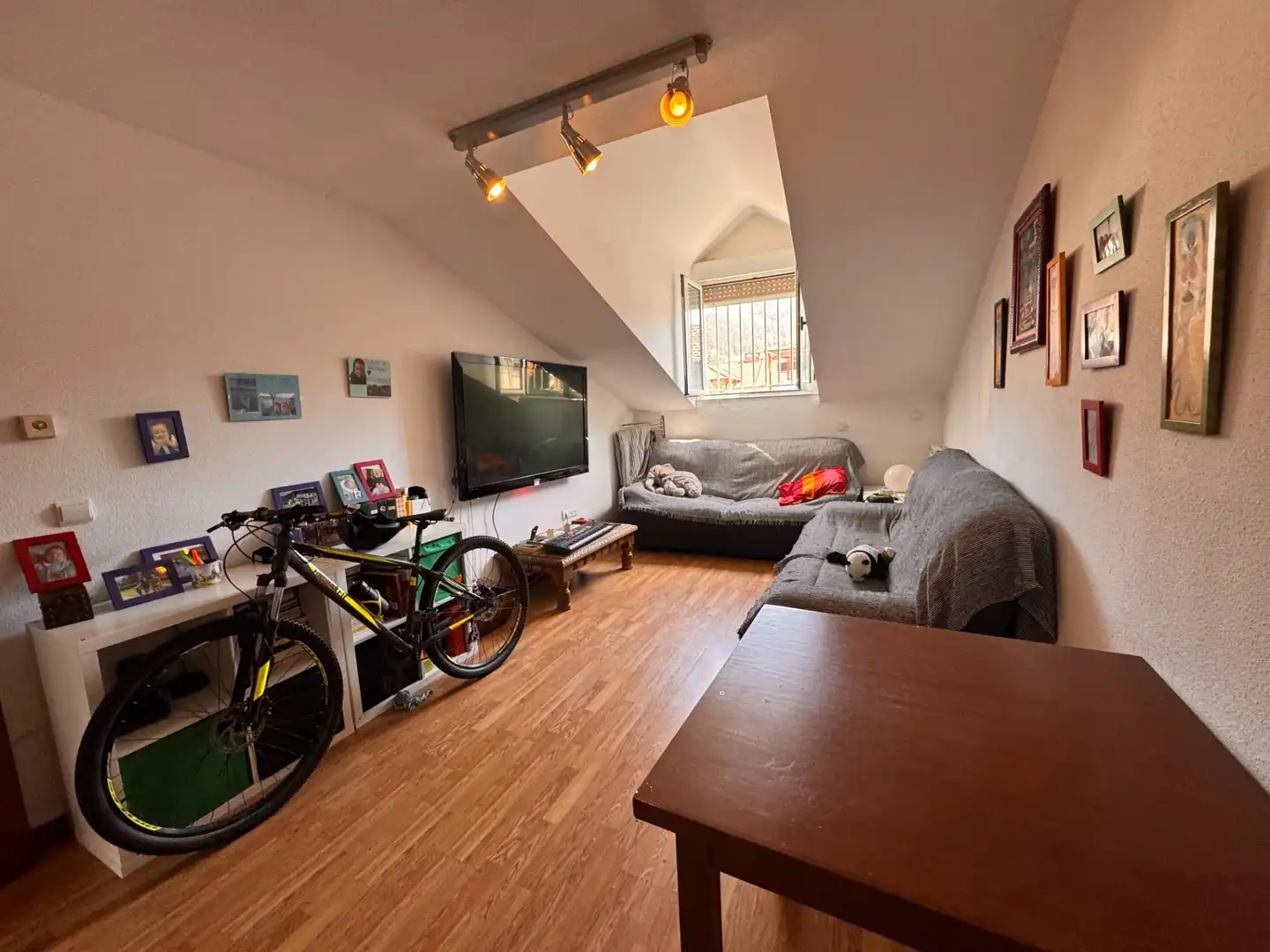 Sala de estar de Piso en venta en Cangas de Onís