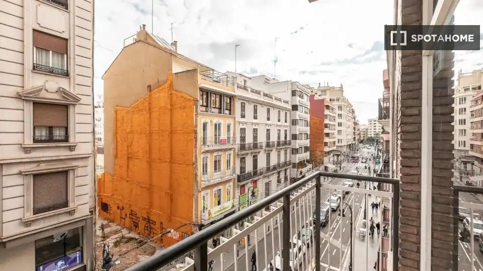 Vista exterior de Piso de alquiler en Valencia con Aire acondicionado, Calefacción y Amueblado